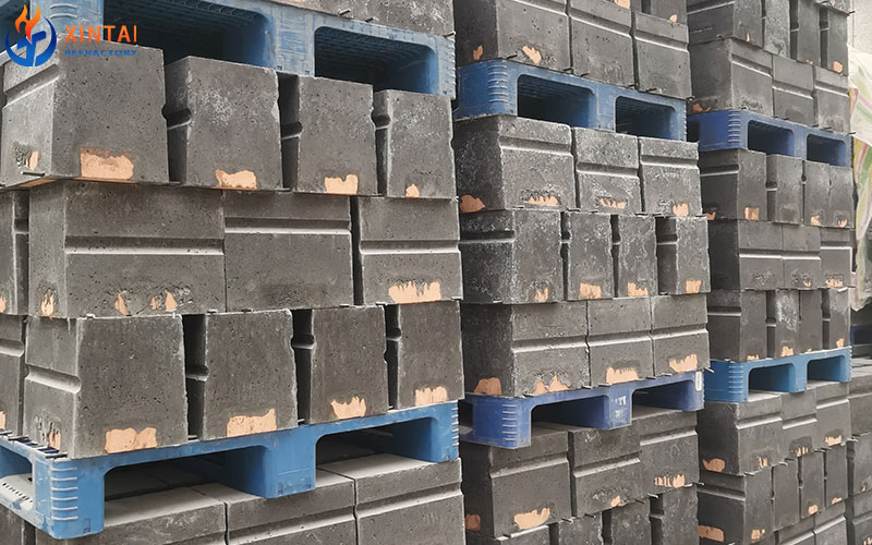 Packing of Kiln Refractory Precast Shapes